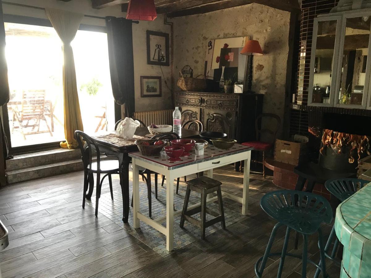 Chambre D'Hotes Chez Gustave & Compagnie Choussy Exterior photo